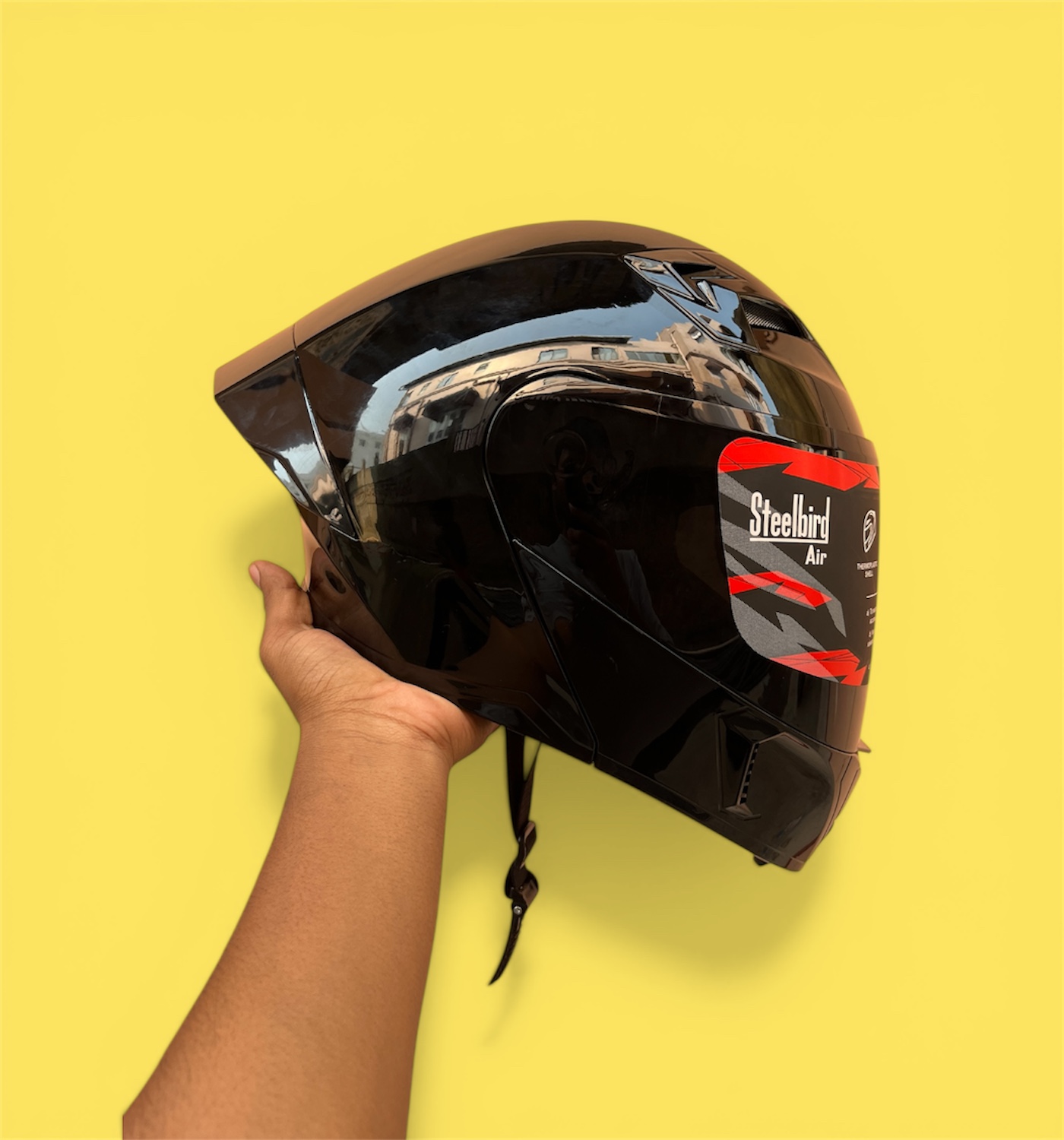Steelbird Air SBA 20 black helmet front view